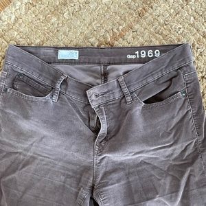 Gap 1969 legging Jean.